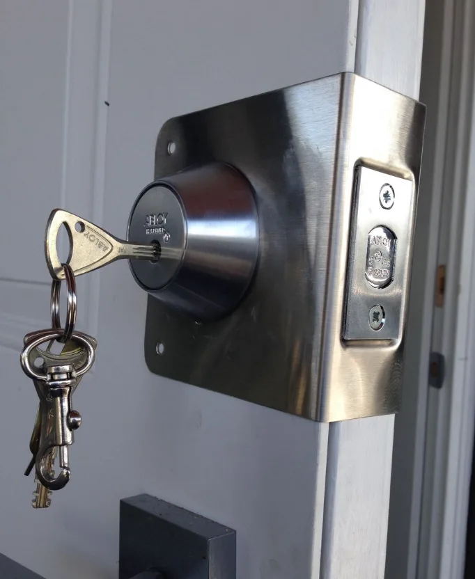 Professional high-security deadbolt installation and emergency replacement services for Coconut Creek homes and businesses