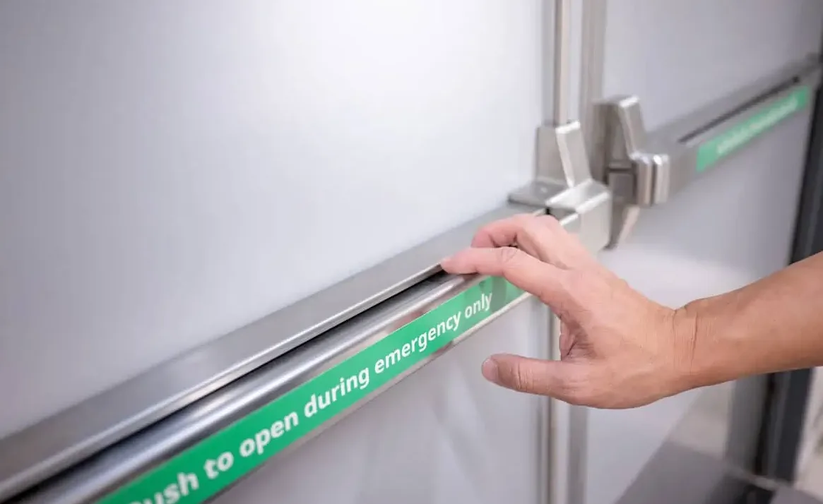 Panic bar and exit device installation meeting Florida commercial fire code